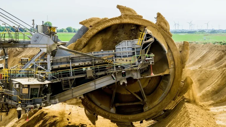 Definição dos Papeis em  Projetos de Mineração buscando a Qualidade e o Controle