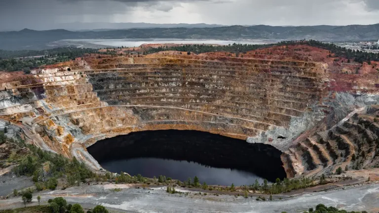 Como evitar desertificação de áreas mineradas