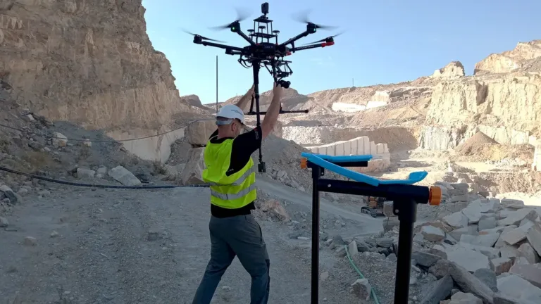 Aplicações de Drones na Geologia e Mineração: Revolucionando a Exploração e Monitoramento